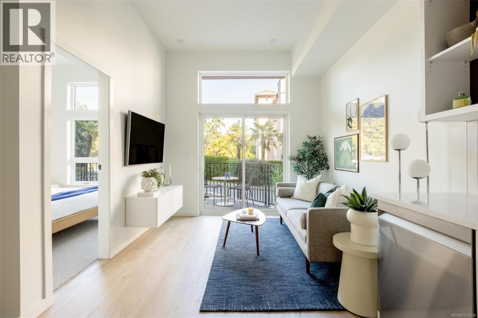 201 - 1075 TILLICUM ROAD Image 6