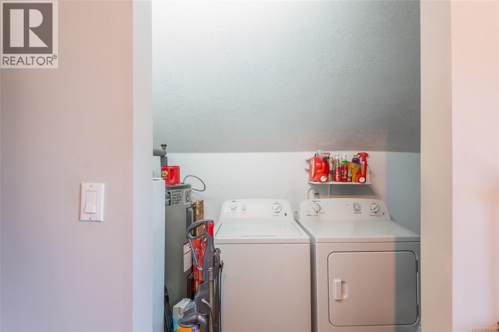 4955 ELIZABETH STREET Image 11