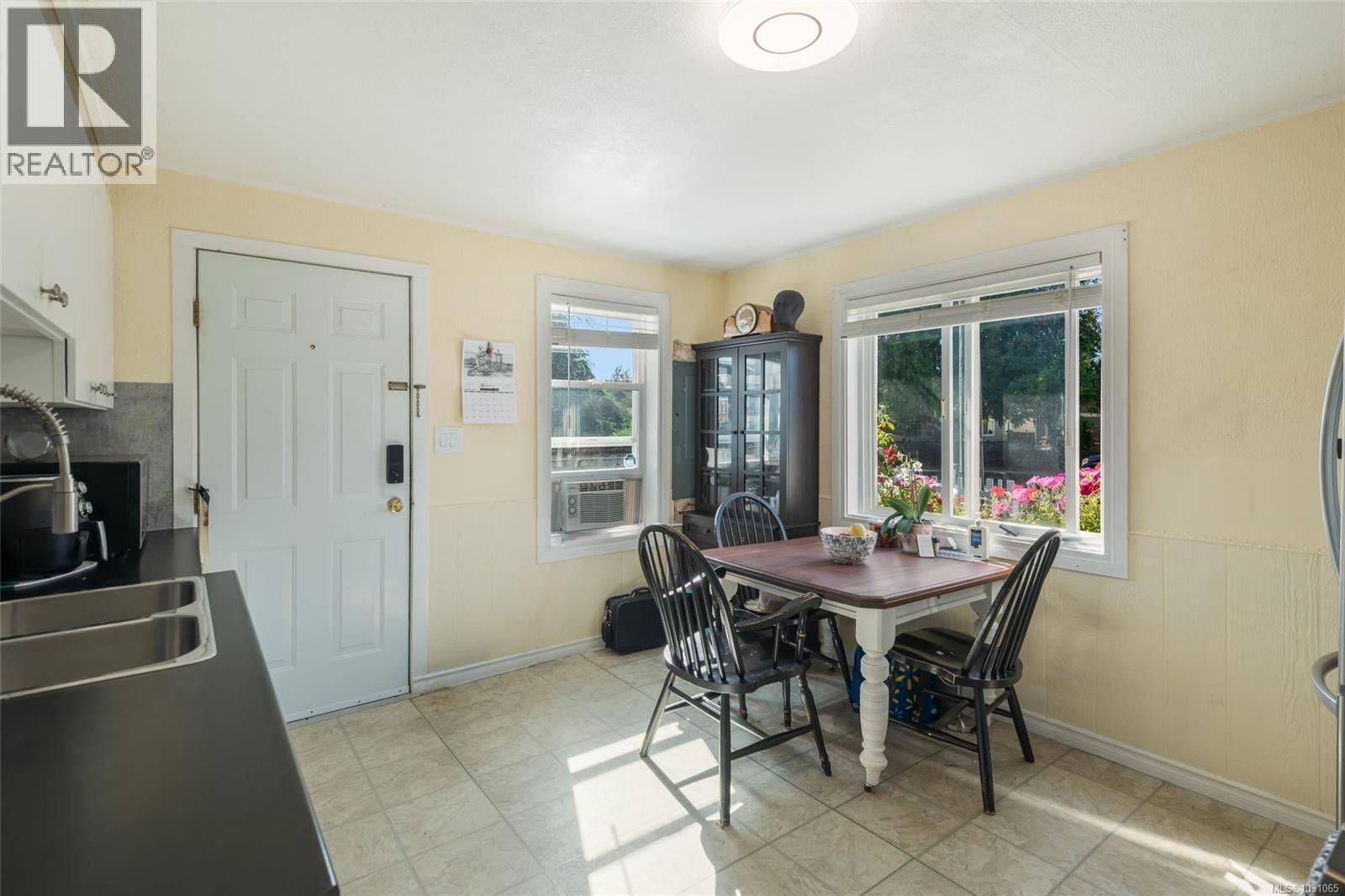 4955 ELIZABETH STREET Image 5