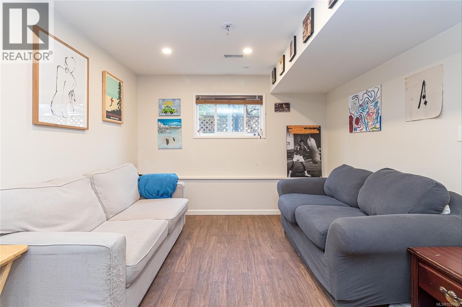 1512 MCRAE AVENUE Image 24