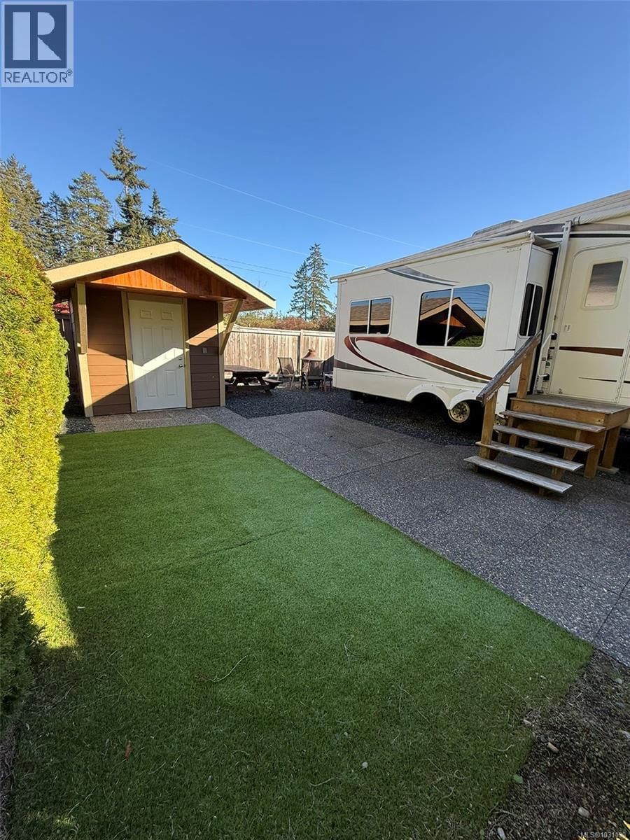 44 6050 island Highway property photo