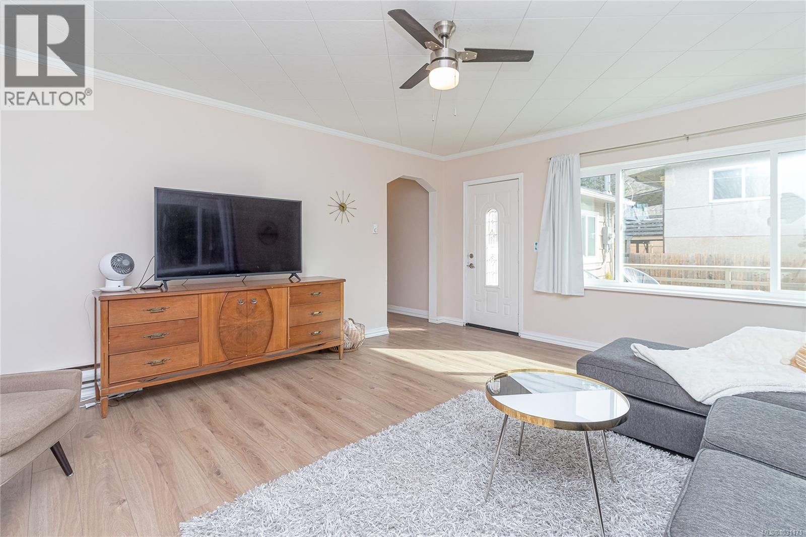 73 COWICHAN AVENUE WEST Image 8