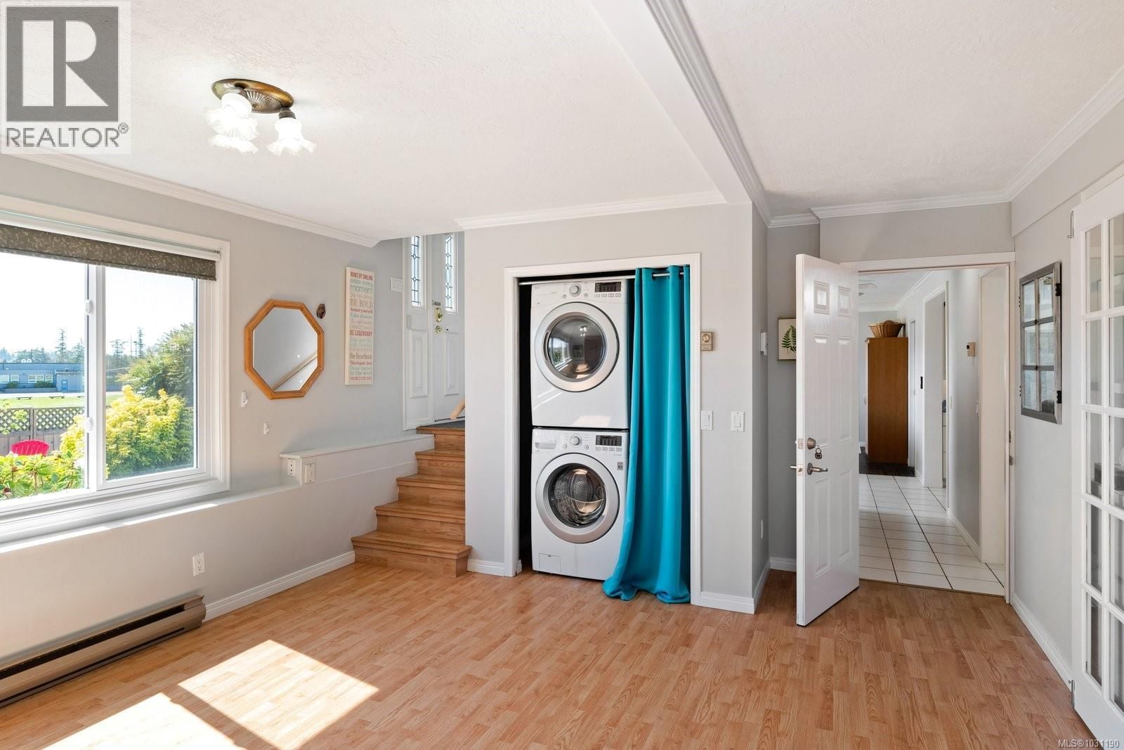 381 MONTCALM AVENUE Image 24