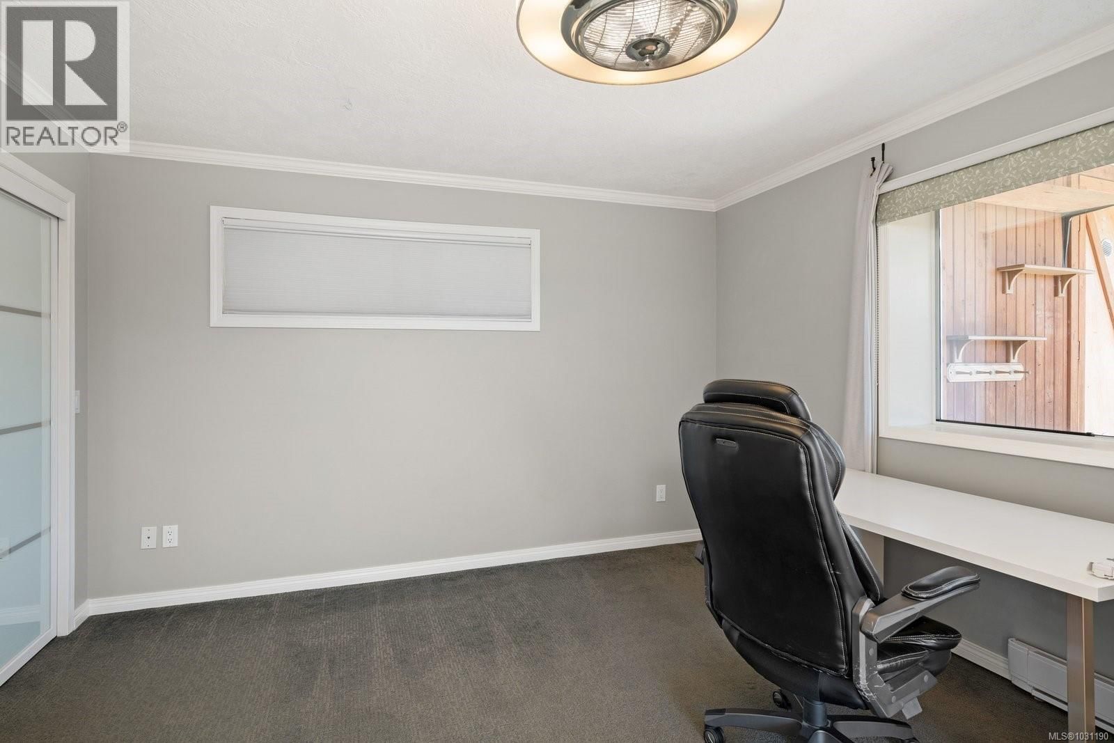 381 MONTCALM AVENUE Image 26