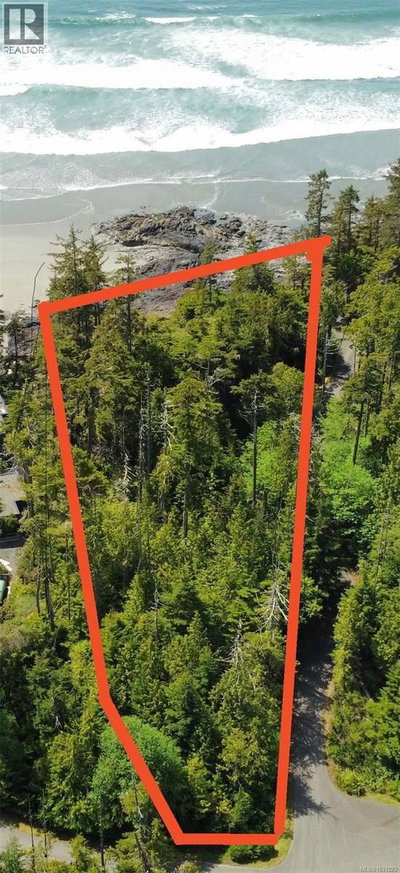 871 Moser Place | Tofino British Columbia | Slide Image Six