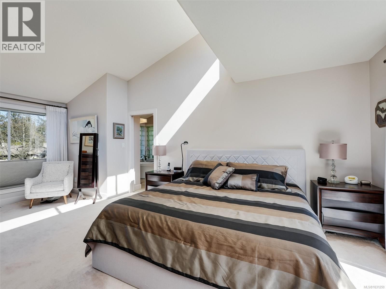 4329 STONEYWOOD LANE Image 12