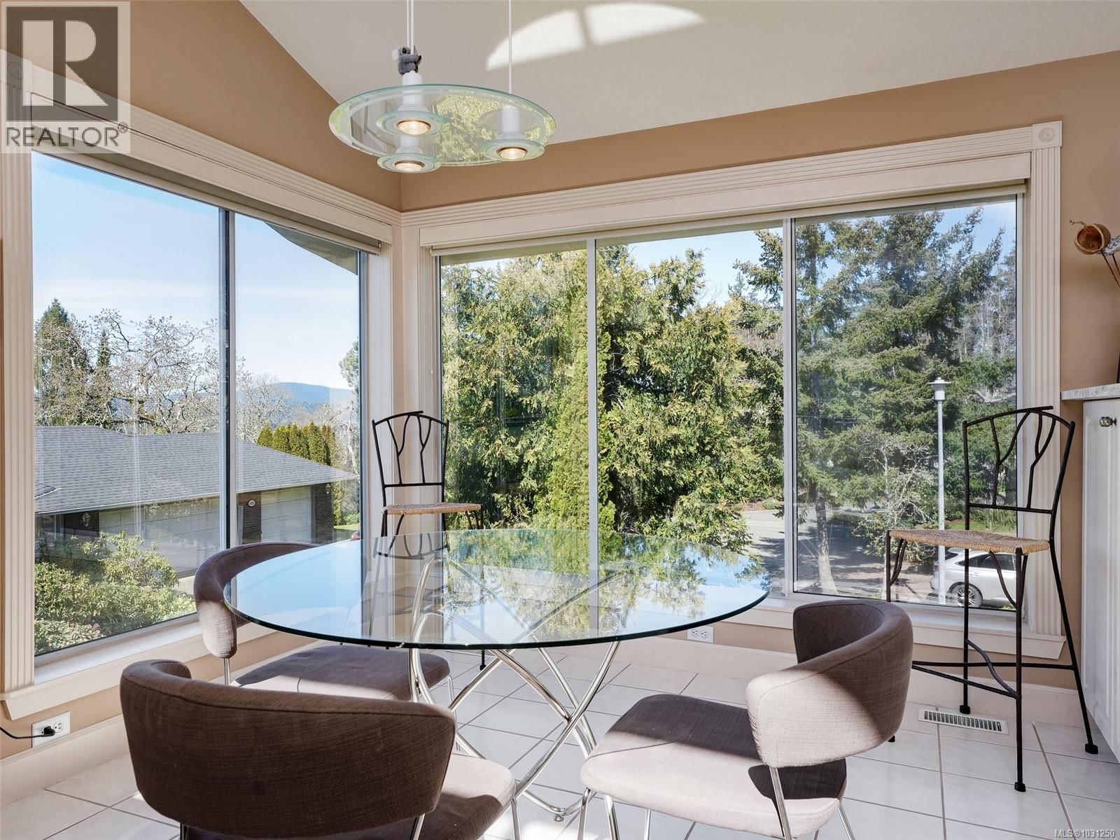 4329 STONEYWOOD LANE Image 9