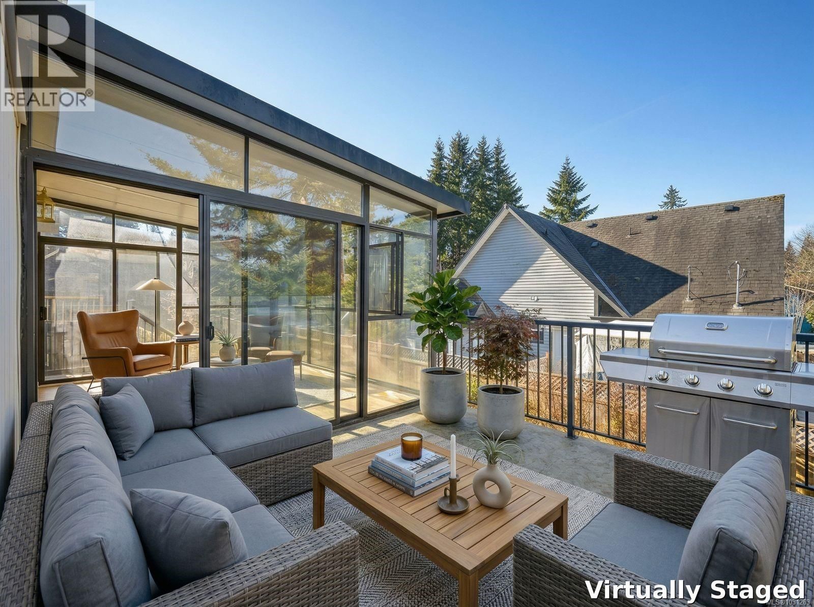 2695 PAULA PLACE Image 25