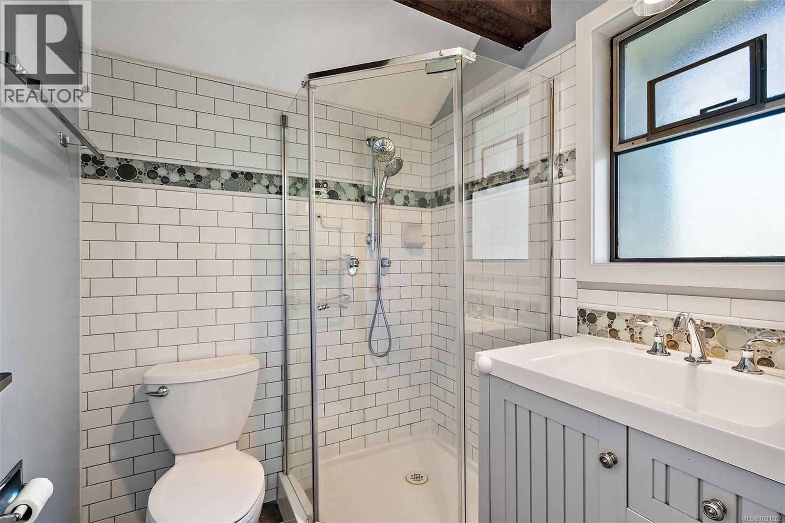 6 - 1464 FORT STREET Image 21