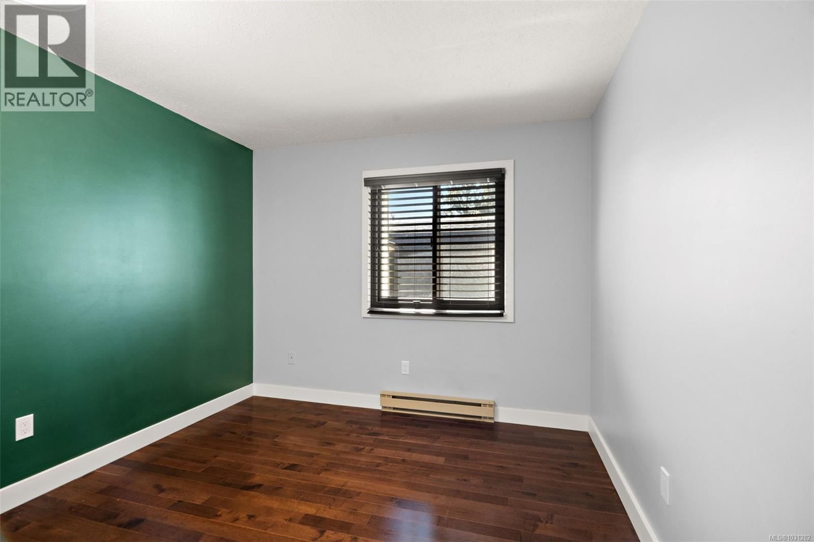 6 - 1464 FORT STREET Image 23