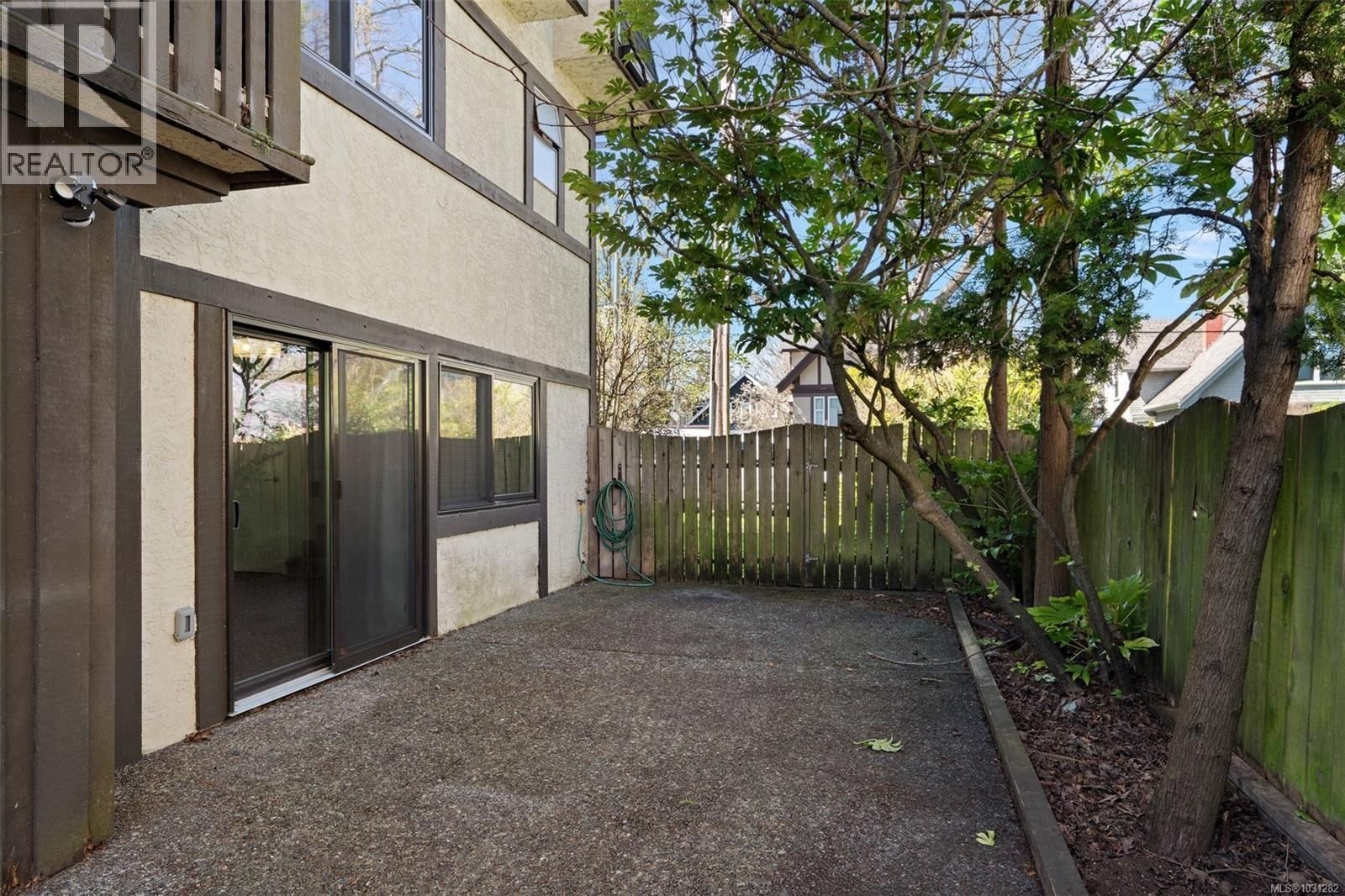 6 - 1464 FORT STREET Image 33