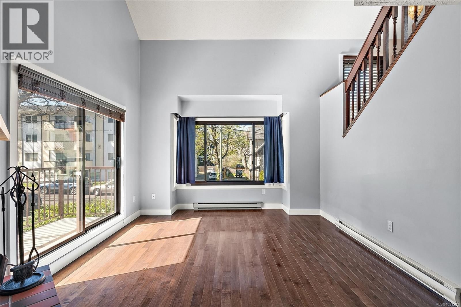 6 - 1464 FORT STREET Image 5