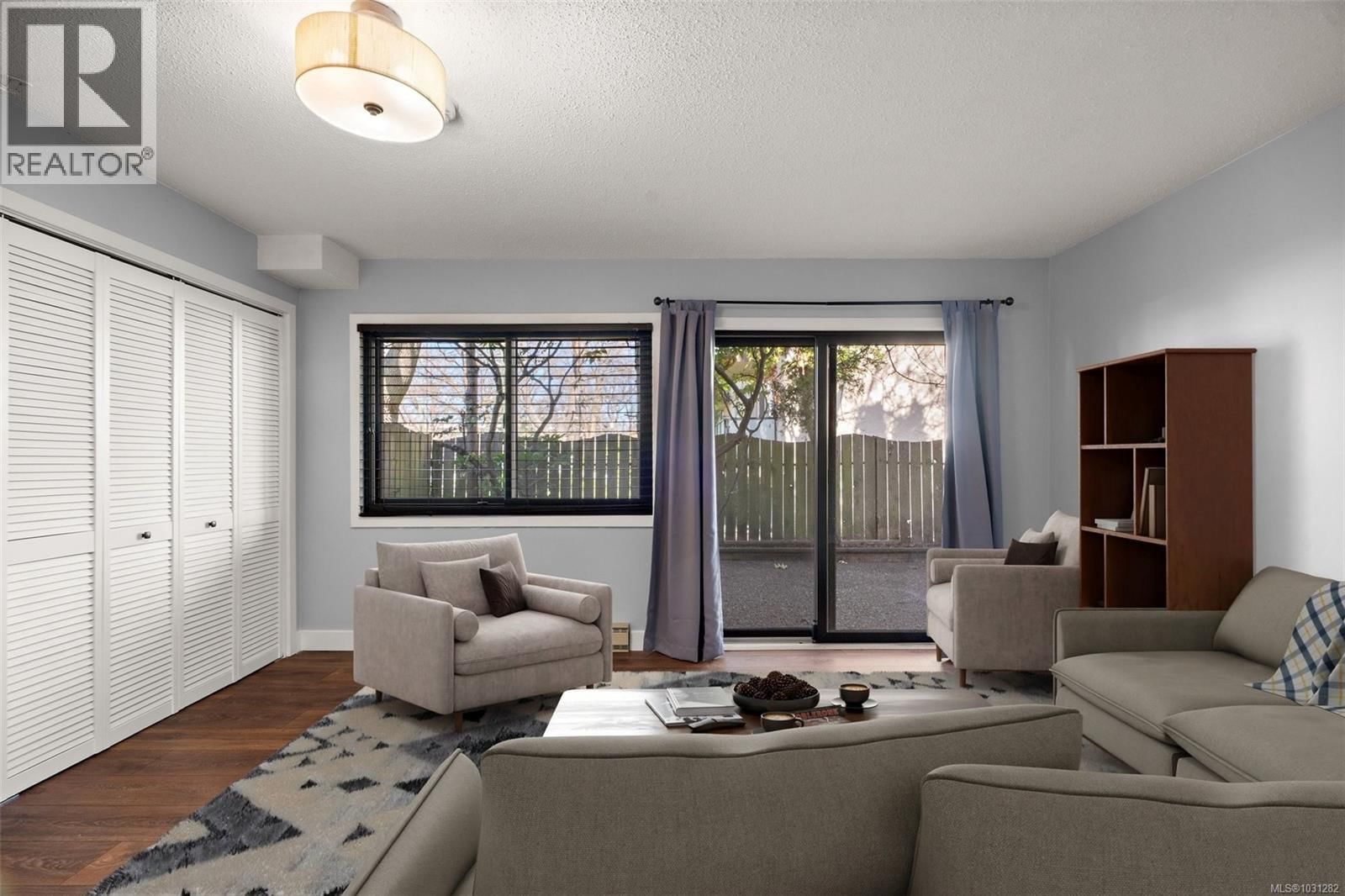 6 - 1464 FORT STREET Image 8