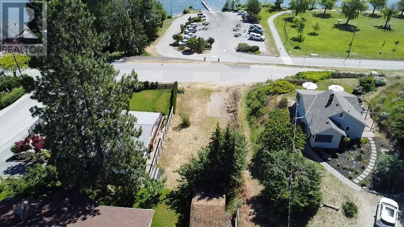 15204 Lakeshore Drive, Summerland, British Columbia (MLS 10312977)