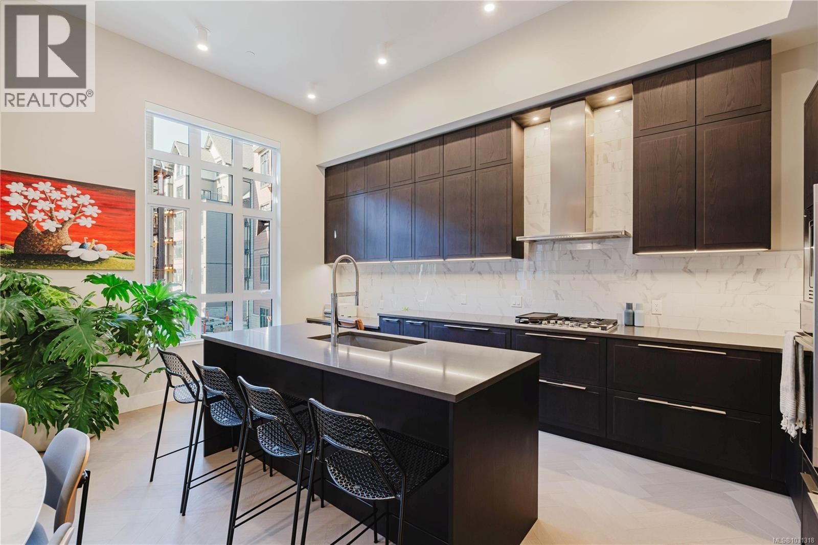 207 - 427 LAMPSON STREET Image 13