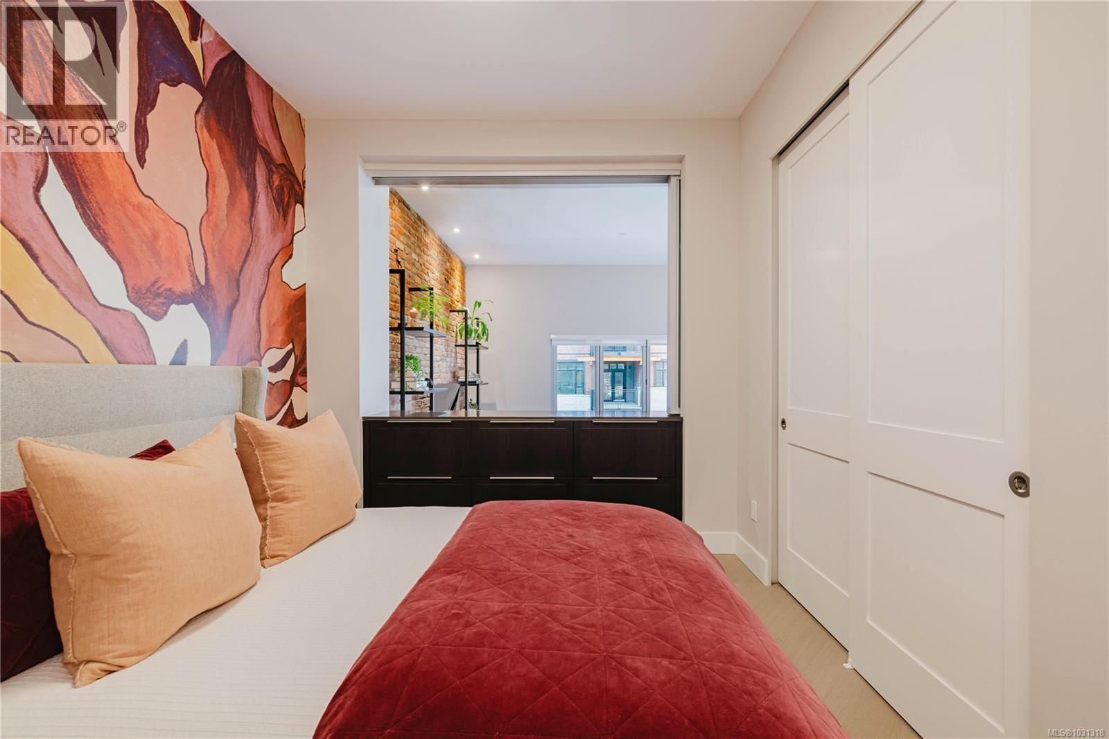 207 - 427 LAMPSON STREET Image 20