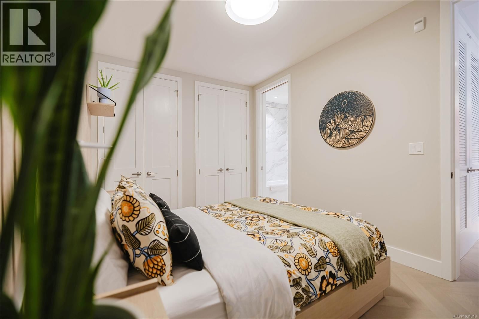 207 - 427 LAMPSON STREET Image 30