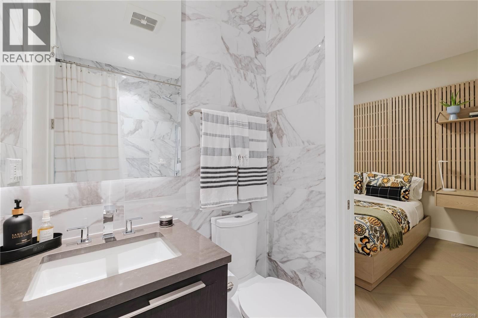 207 - 427 LAMPSON STREET Image 31