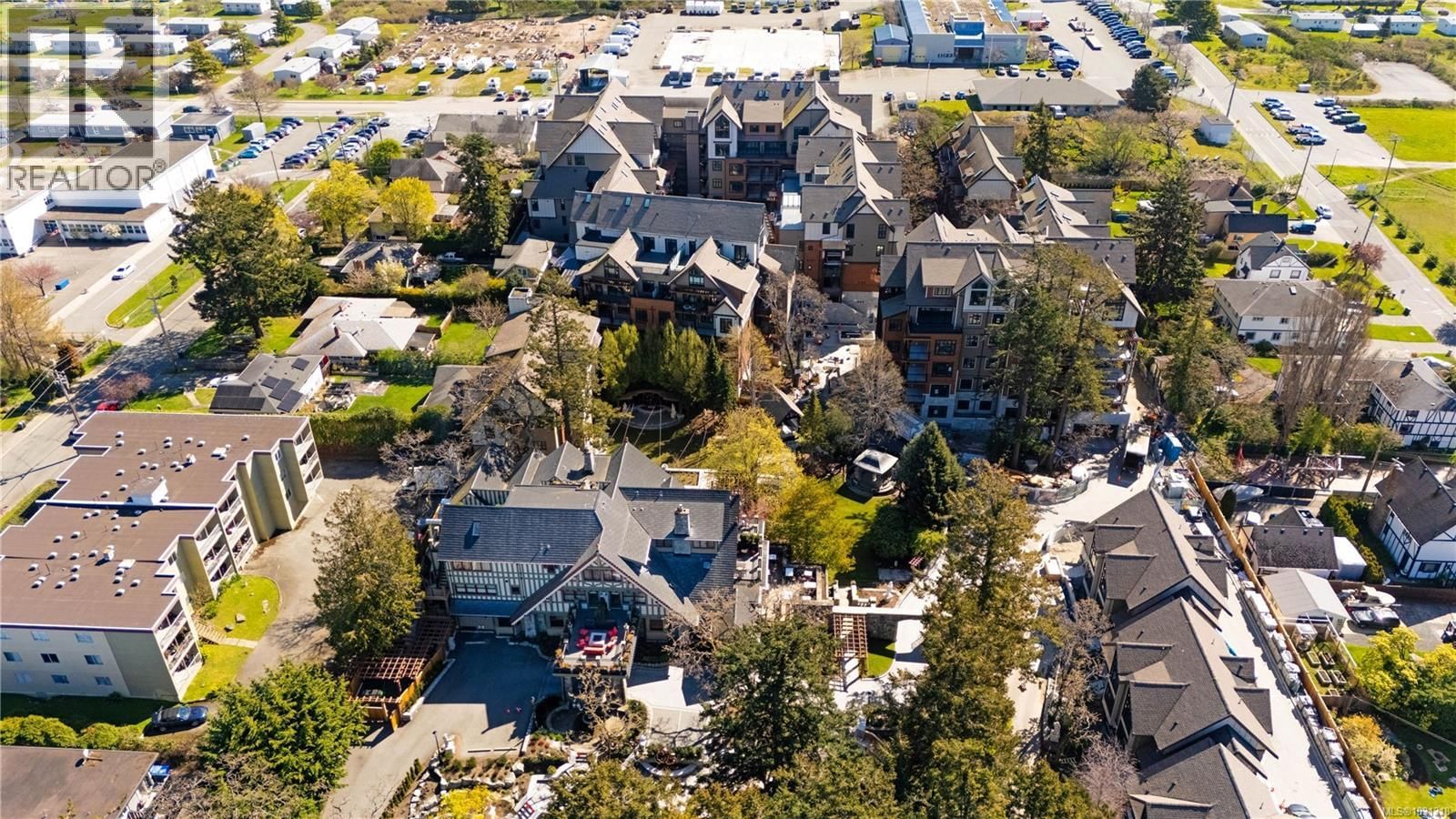 207 - 427 LAMPSON STREET Image 36