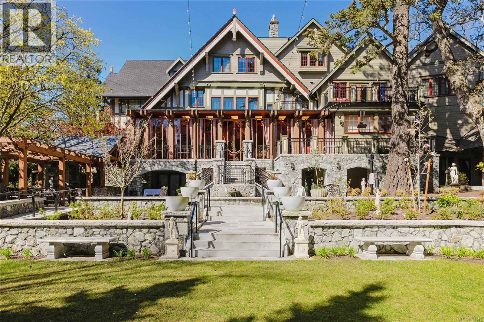 207 - 427 LAMPSON STREET Image 38