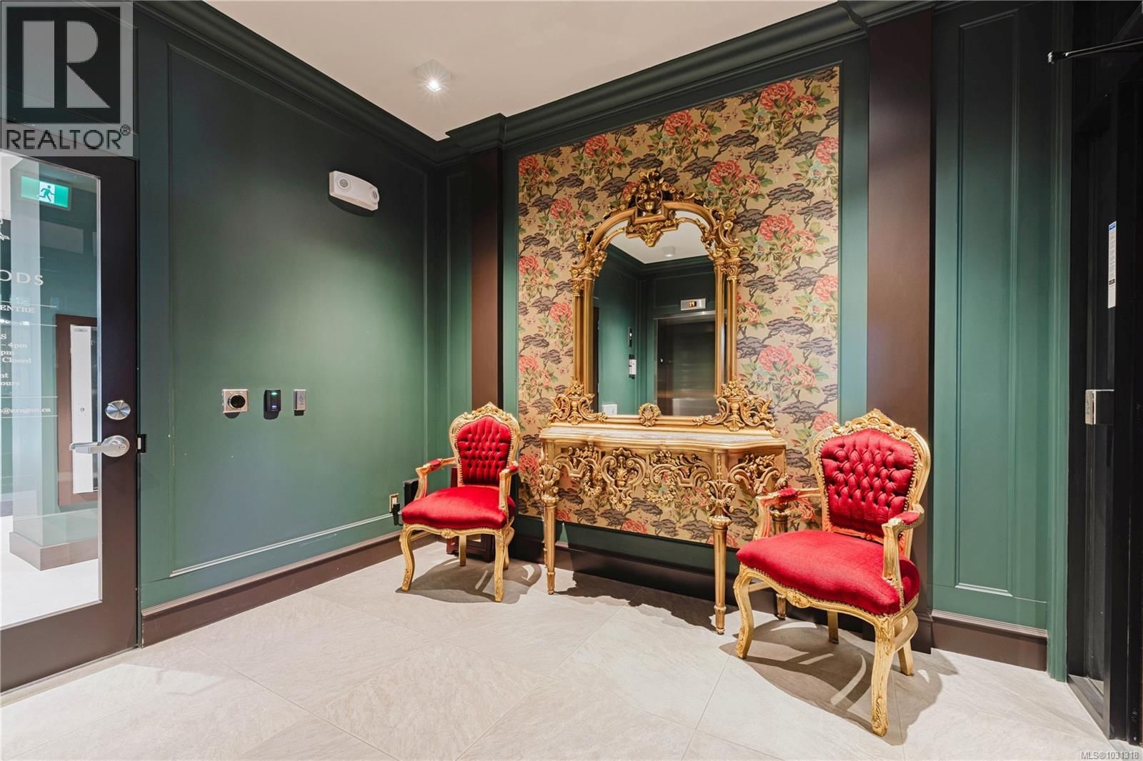 207 - 427 LAMPSON STREET Image 39