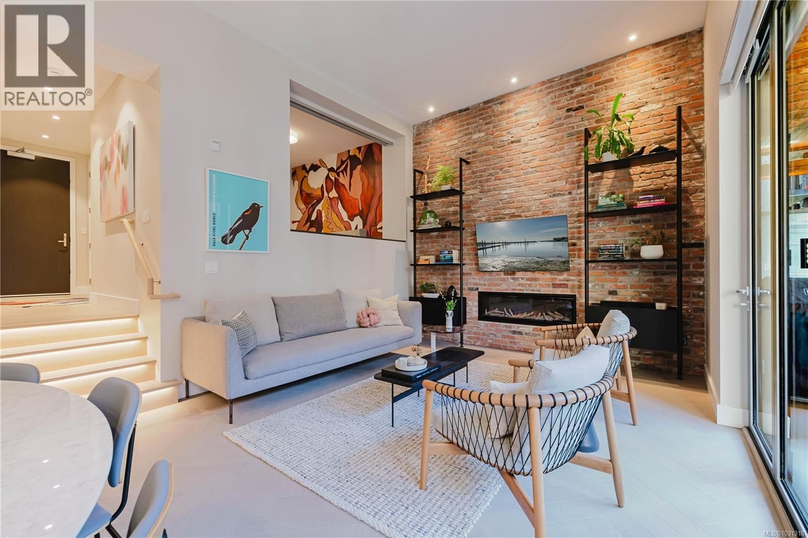 207 - 427 LAMPSON STREET Image 8