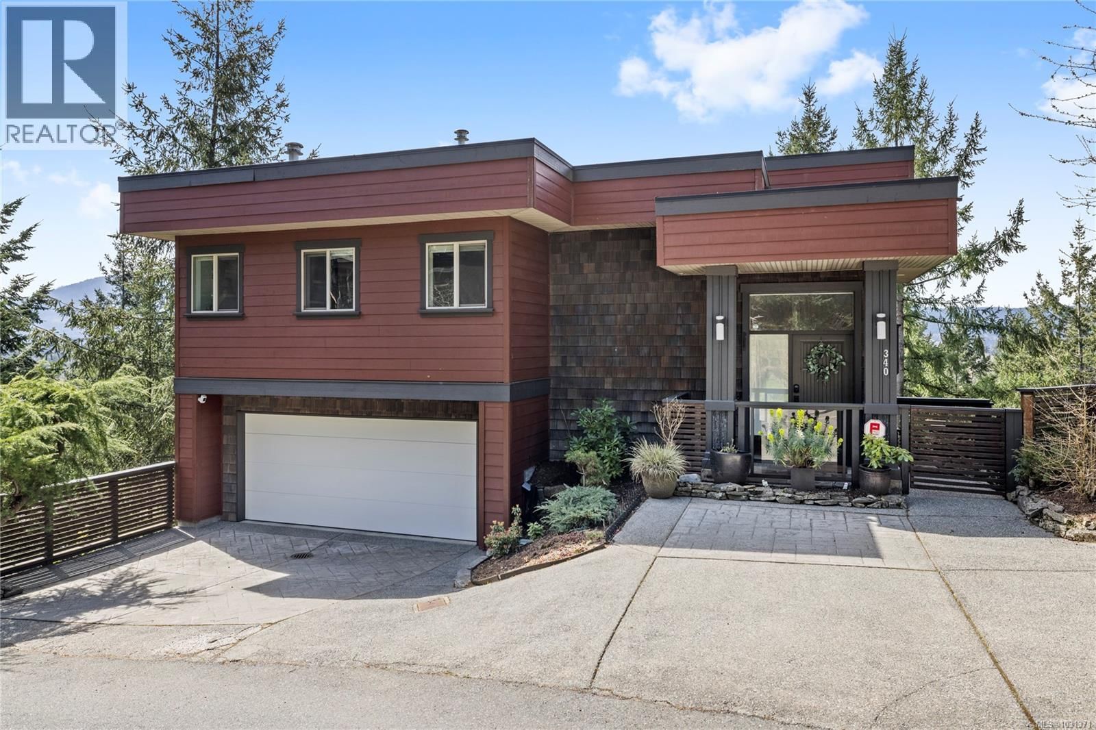 340 Summit Drive