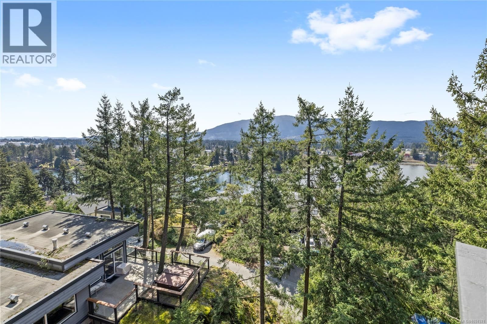 340 Summit Drive property photo