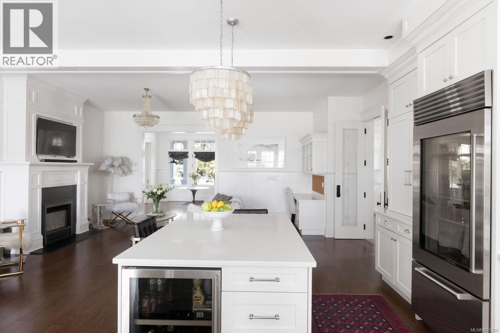 2545 LANSDOWNE ROAD Image 19