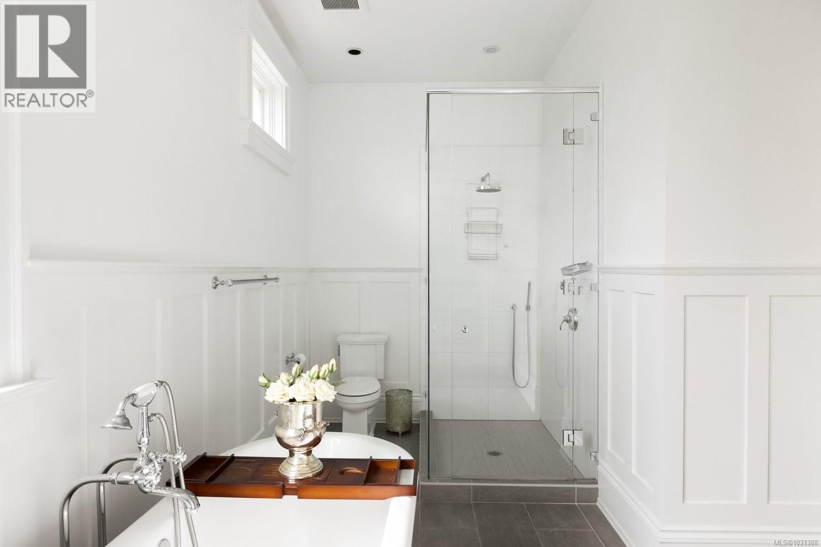 2545 LANSDOWNE ROAD Image 28