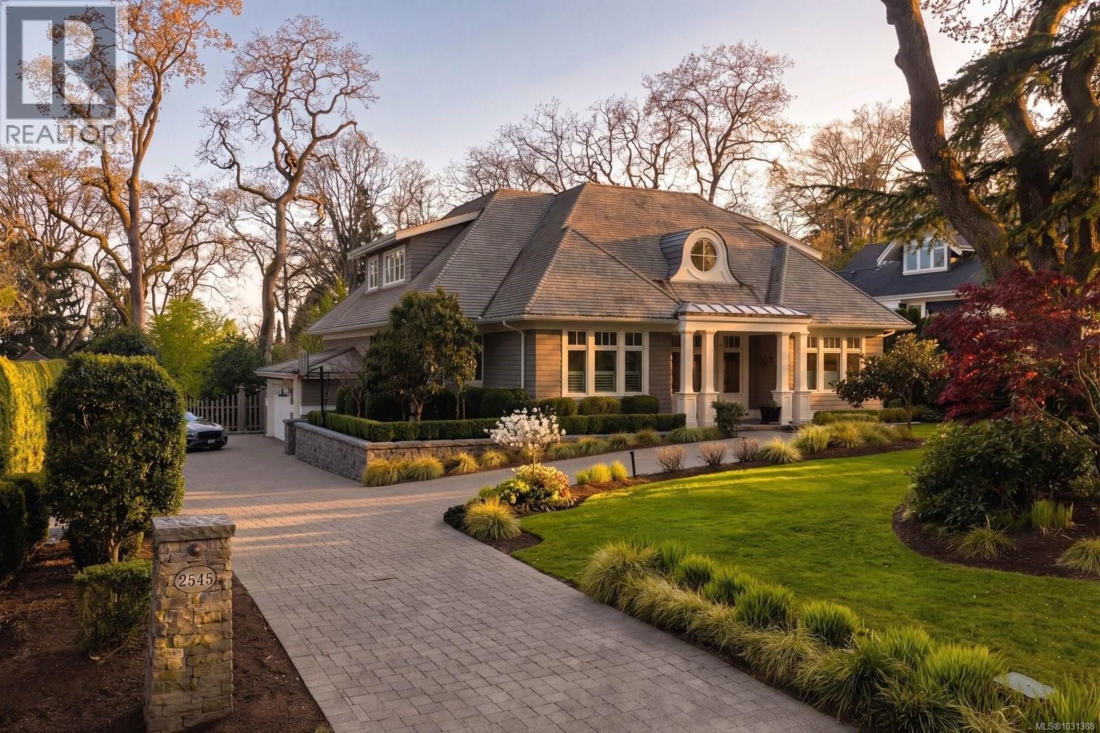 2545 LANSDOWNE ROAD Image 3