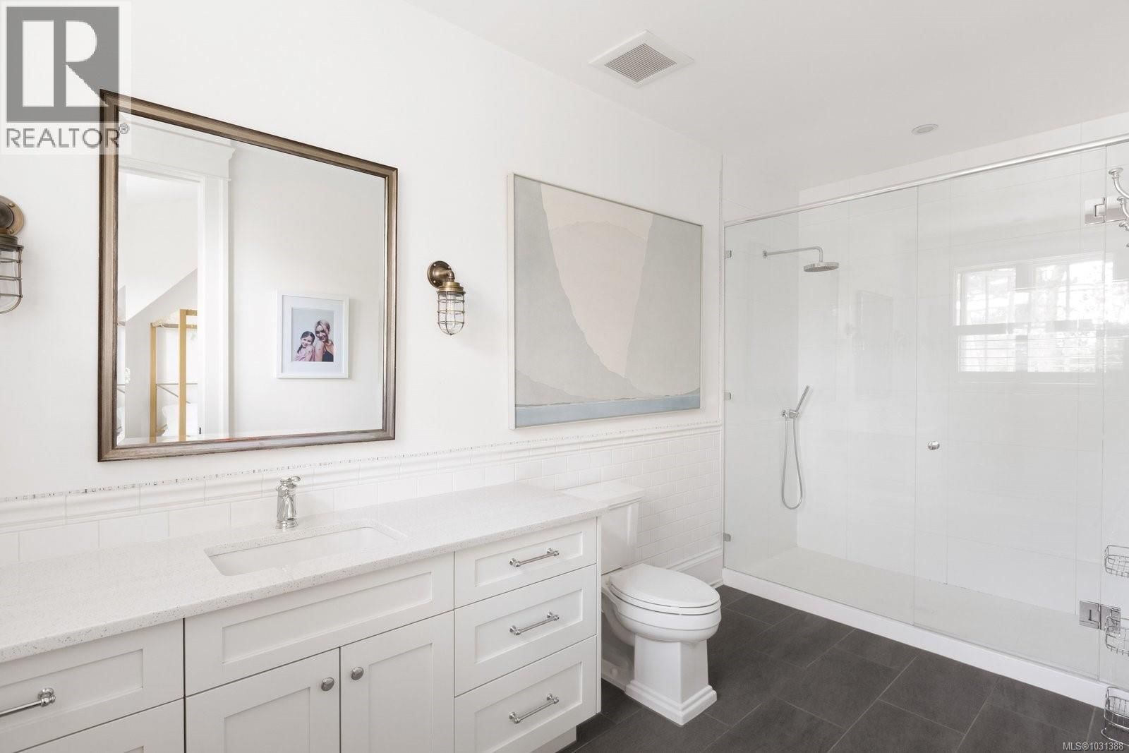 2545 LANSDOWNE ROAD Image 43