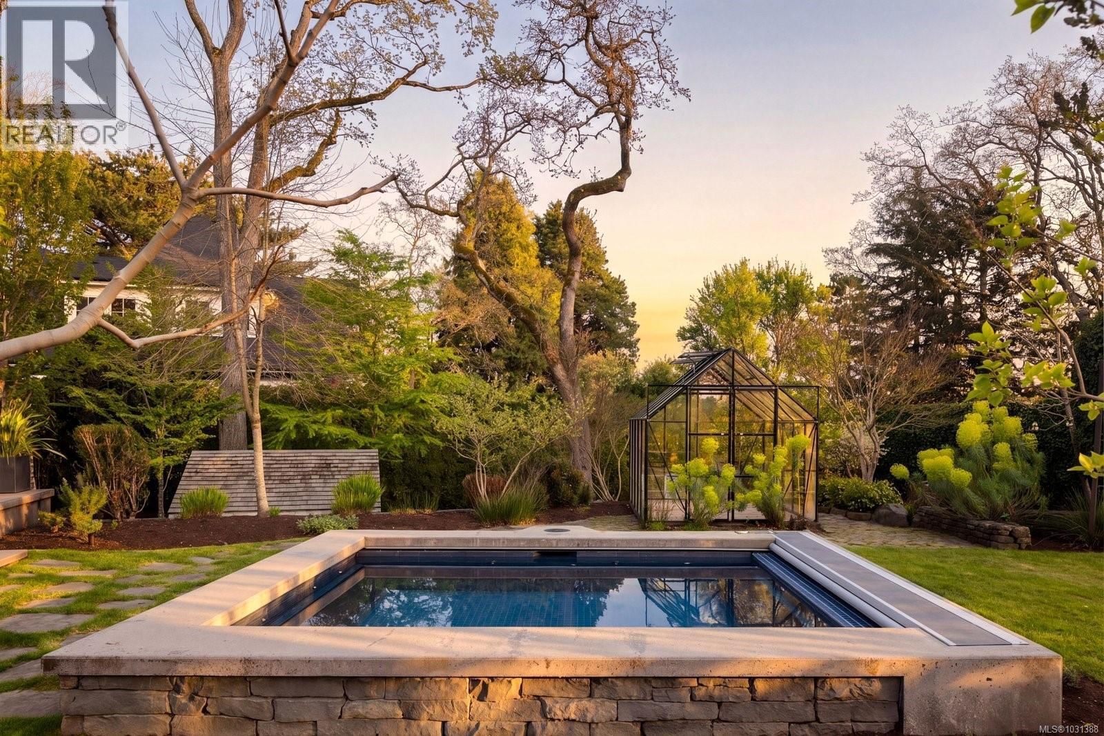 2545 LANSDOWNE ROAD Image 8