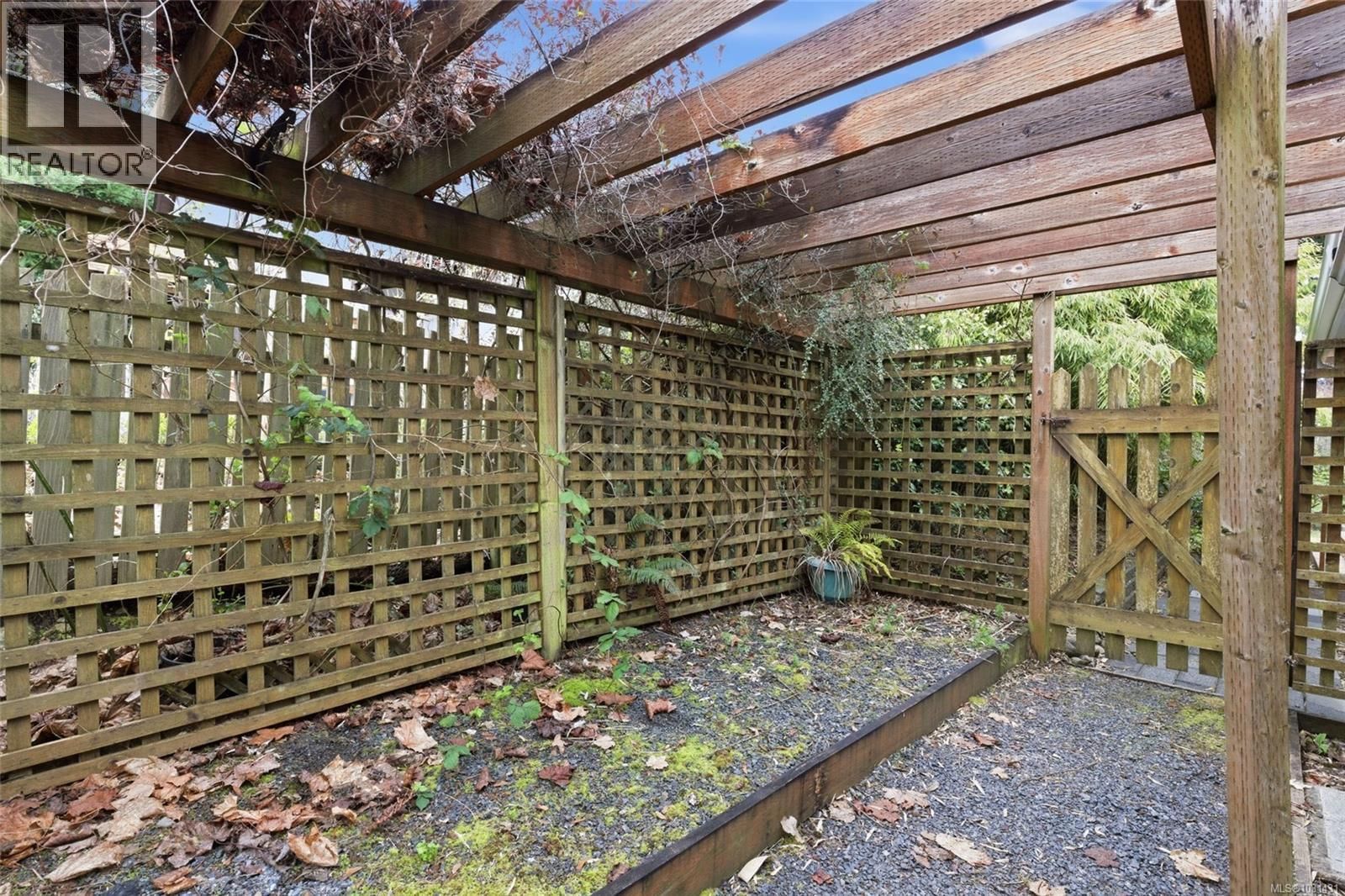 629 JONES STREET Image 22