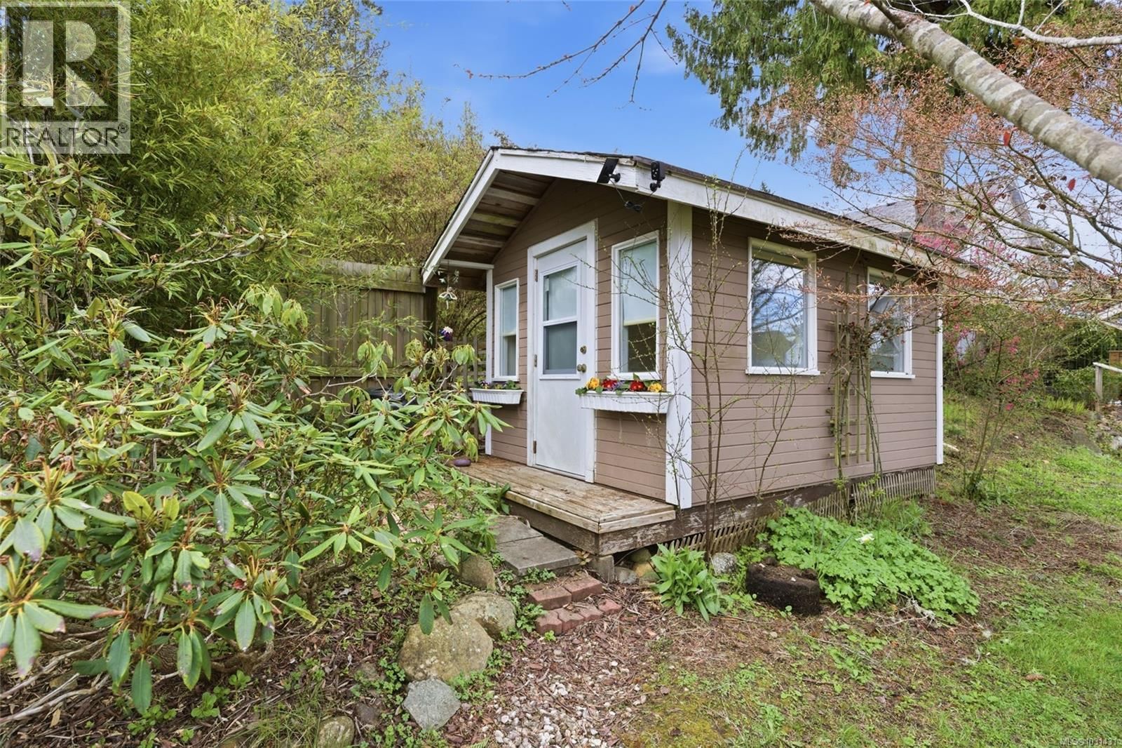 629 JONES STREET Image 9