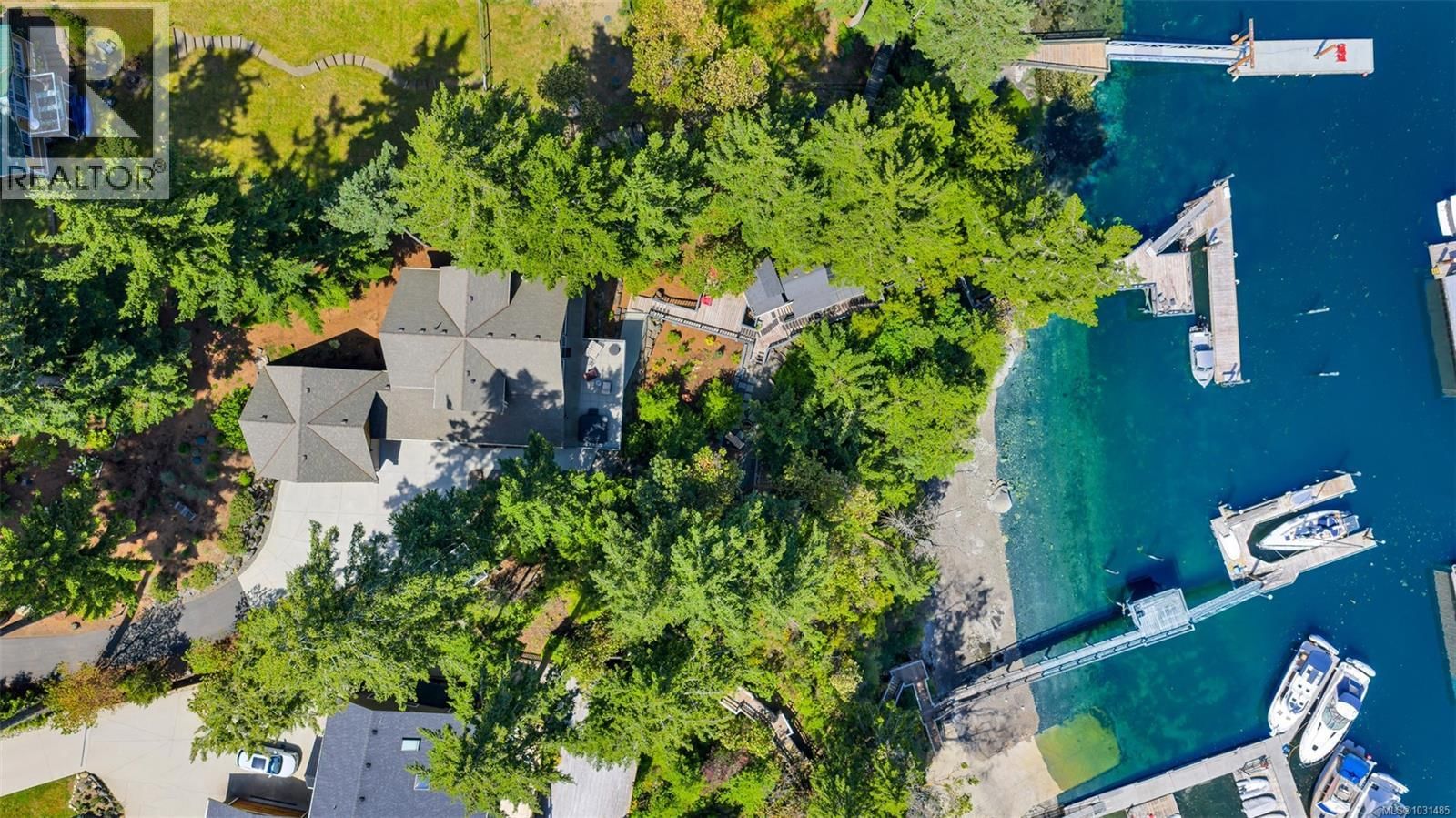 6371 Genoa Bay Road property photo