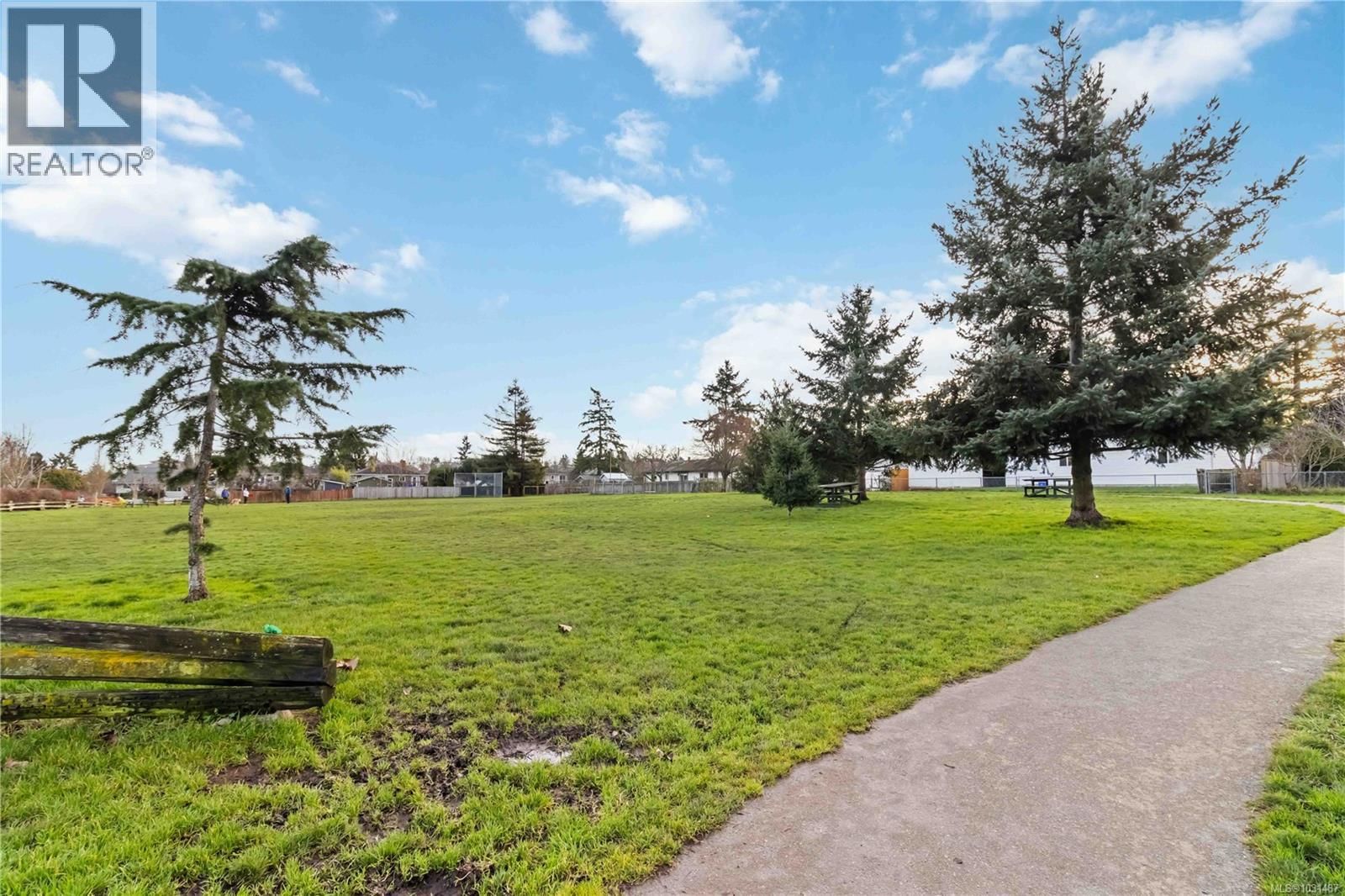 101 - 2710 GROSVENOR ROAD Image 24