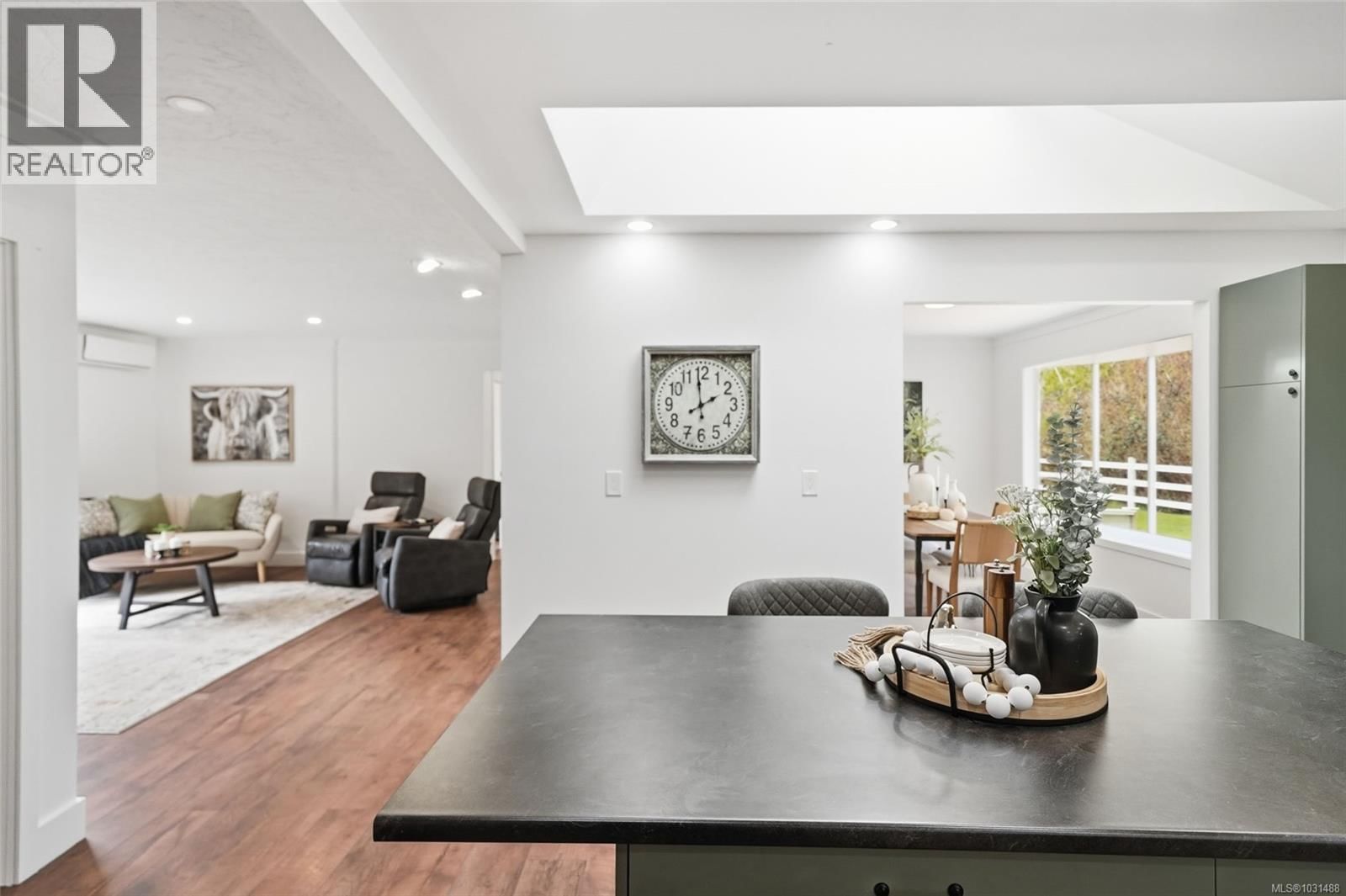 792 BENNETT ROAD Image 9