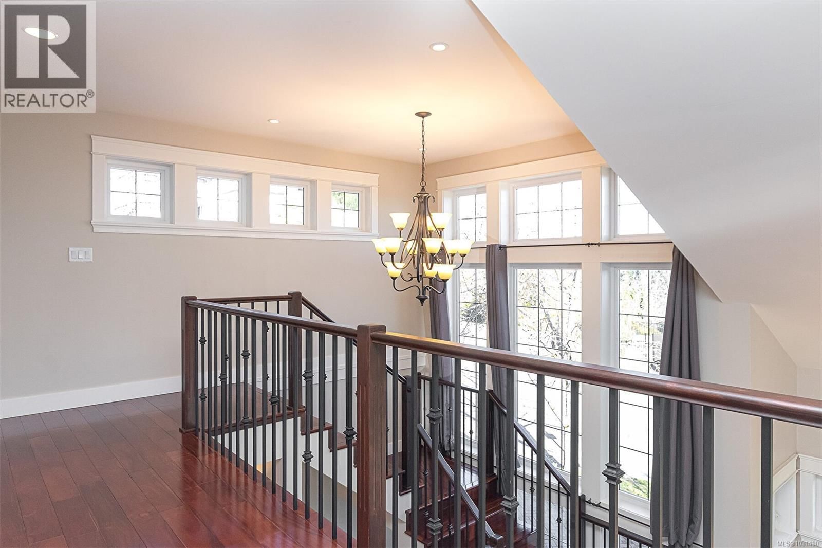 1143 NATURES GATE Image 32