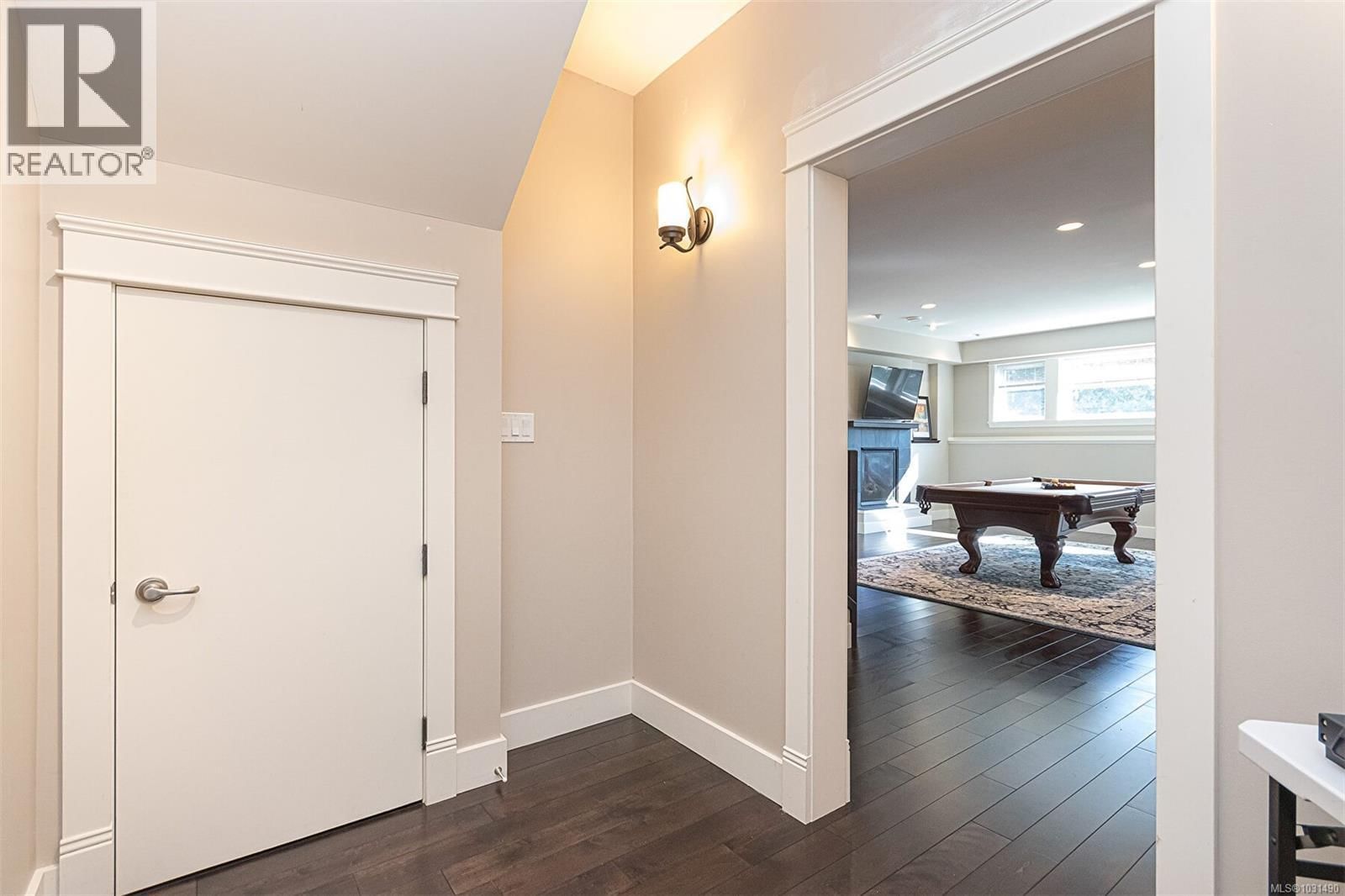 1143 NATURES GATE Image 36