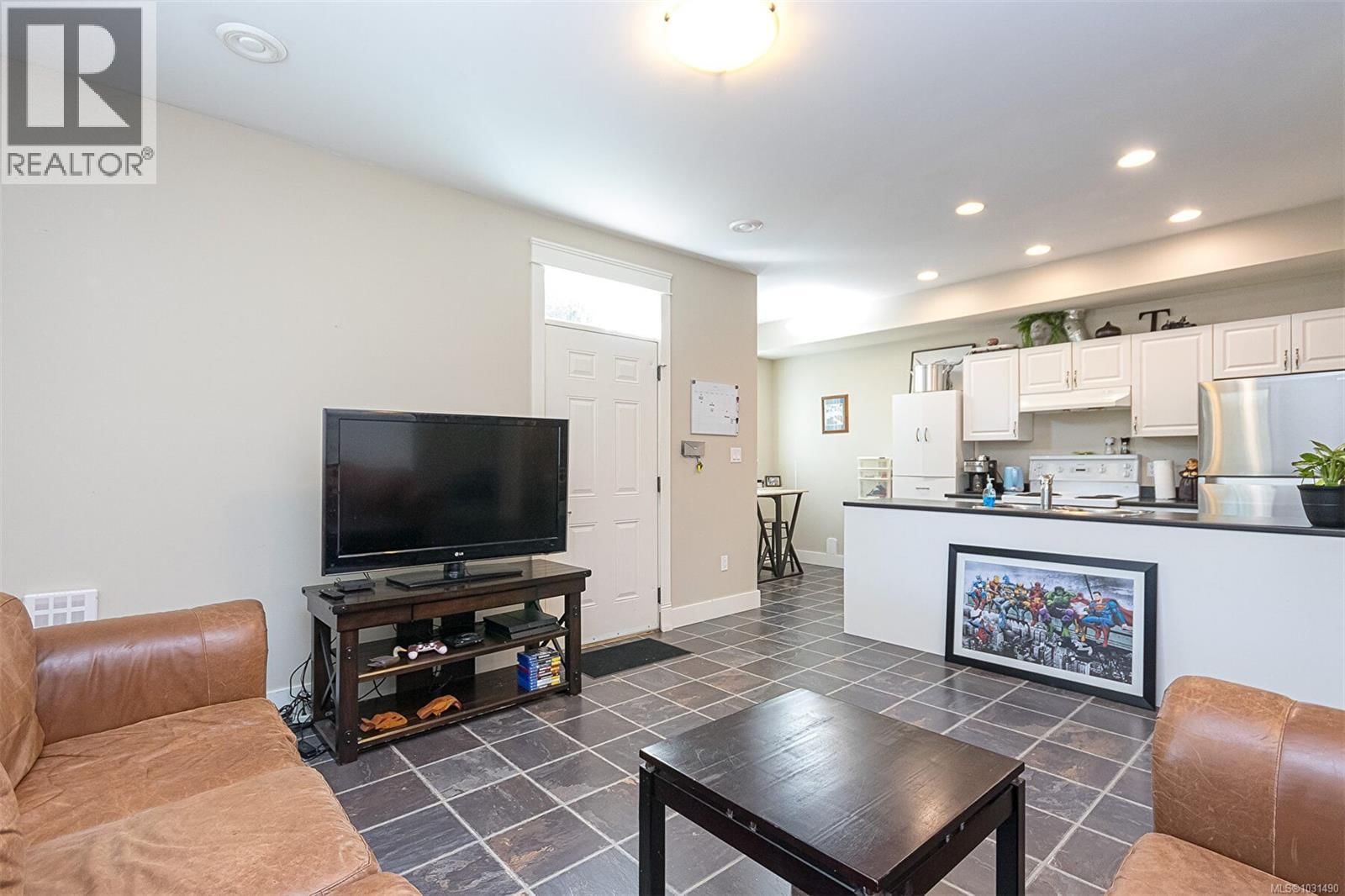 1143 NATURES GATE Image 43