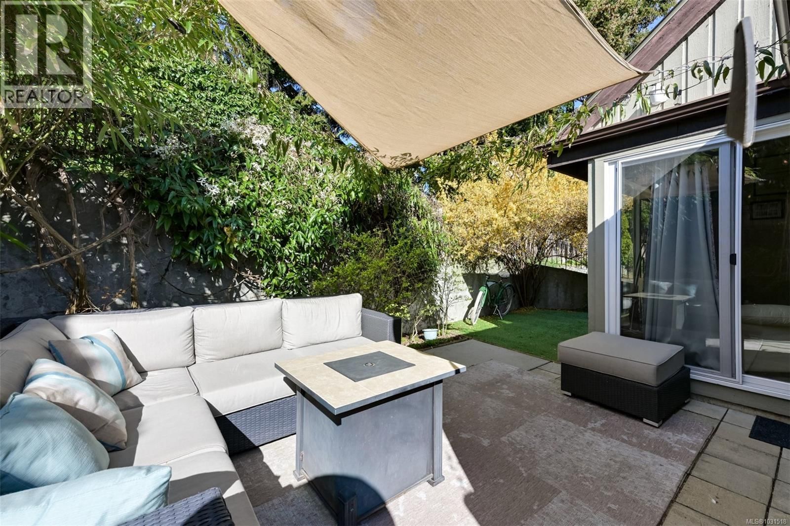 1294 DENMAN STREET Image 15