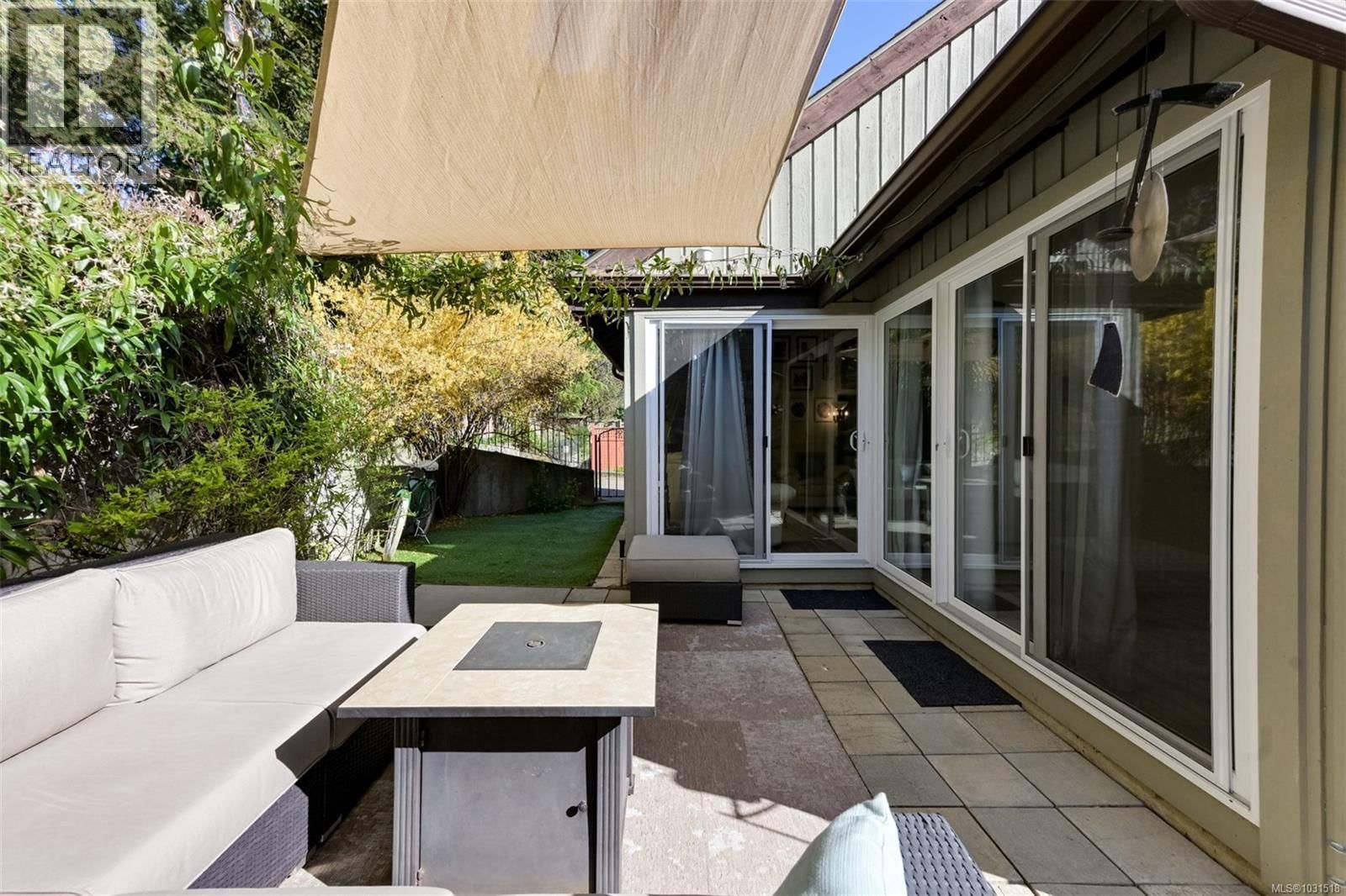 1294 DENMAN STREET Image 16