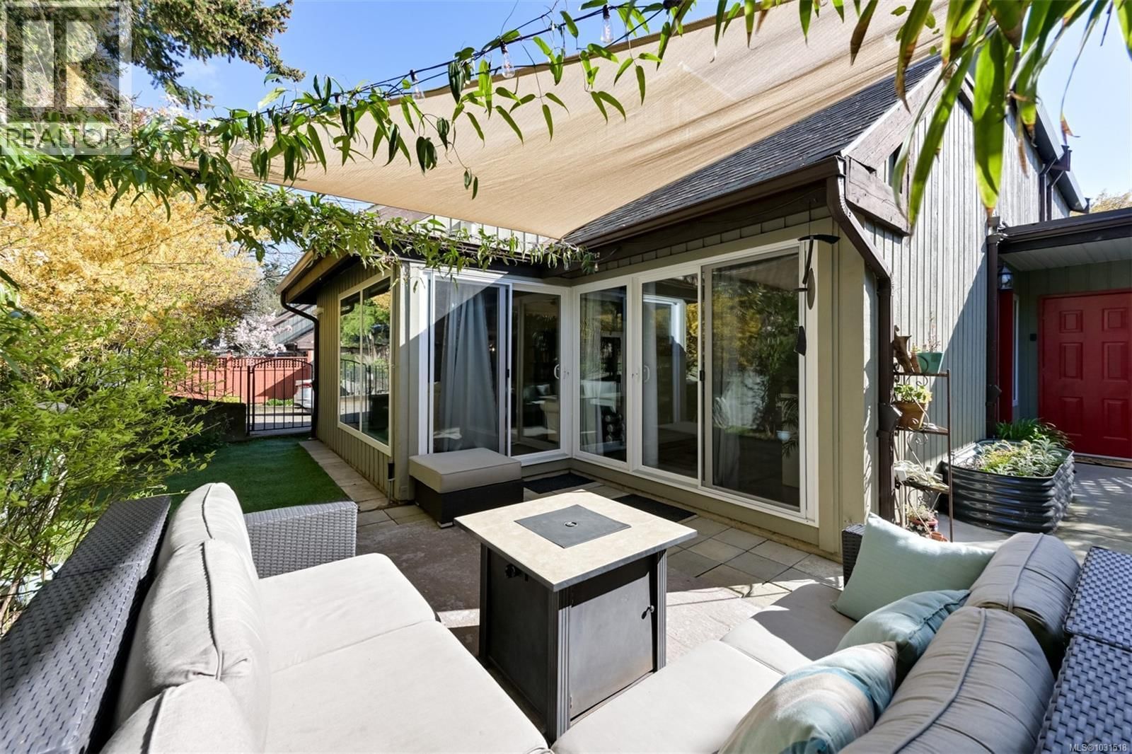 1294 DENMAN STREET Image 2