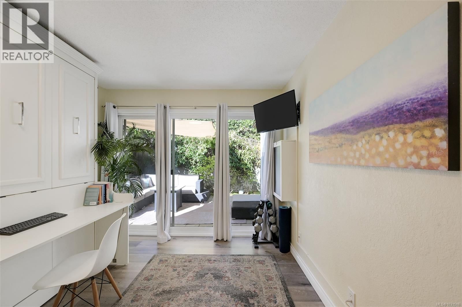 1294 DENMAN STREET Image 33