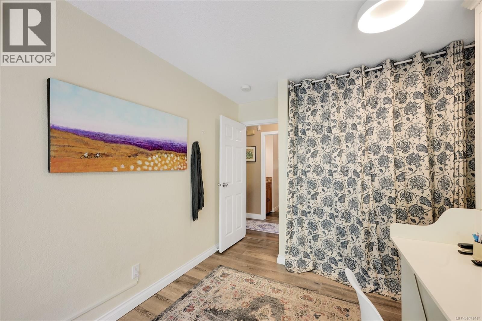 1294 DENMAN STREET Image 34