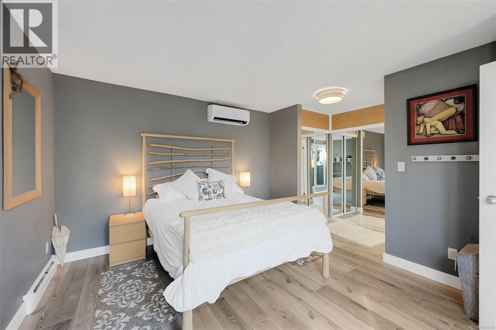 1294 DENMAN STREET Image 40