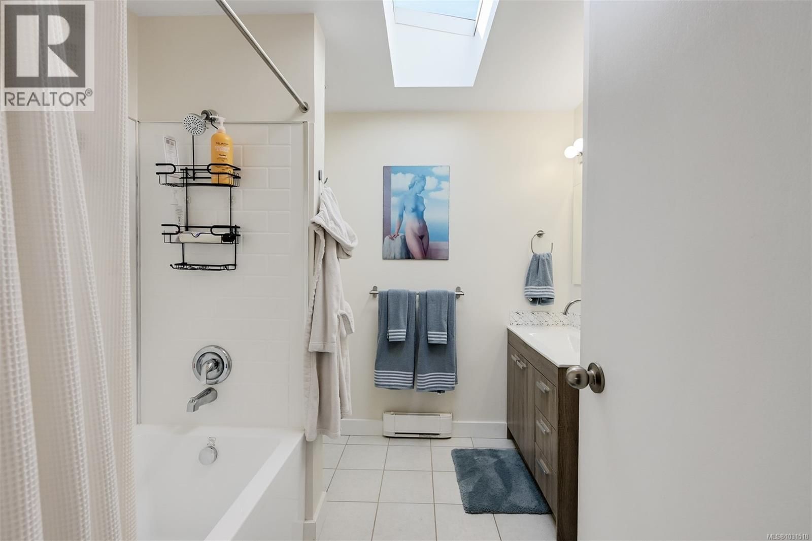 1294 DENMAN STREET Image 45