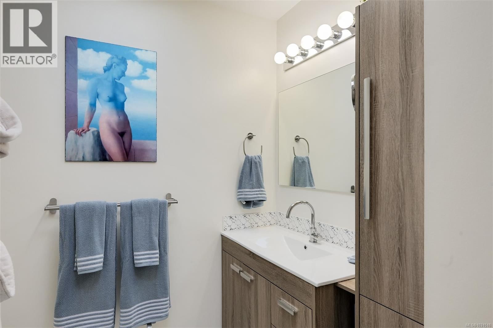 1294 DENMAN STREET Image 46