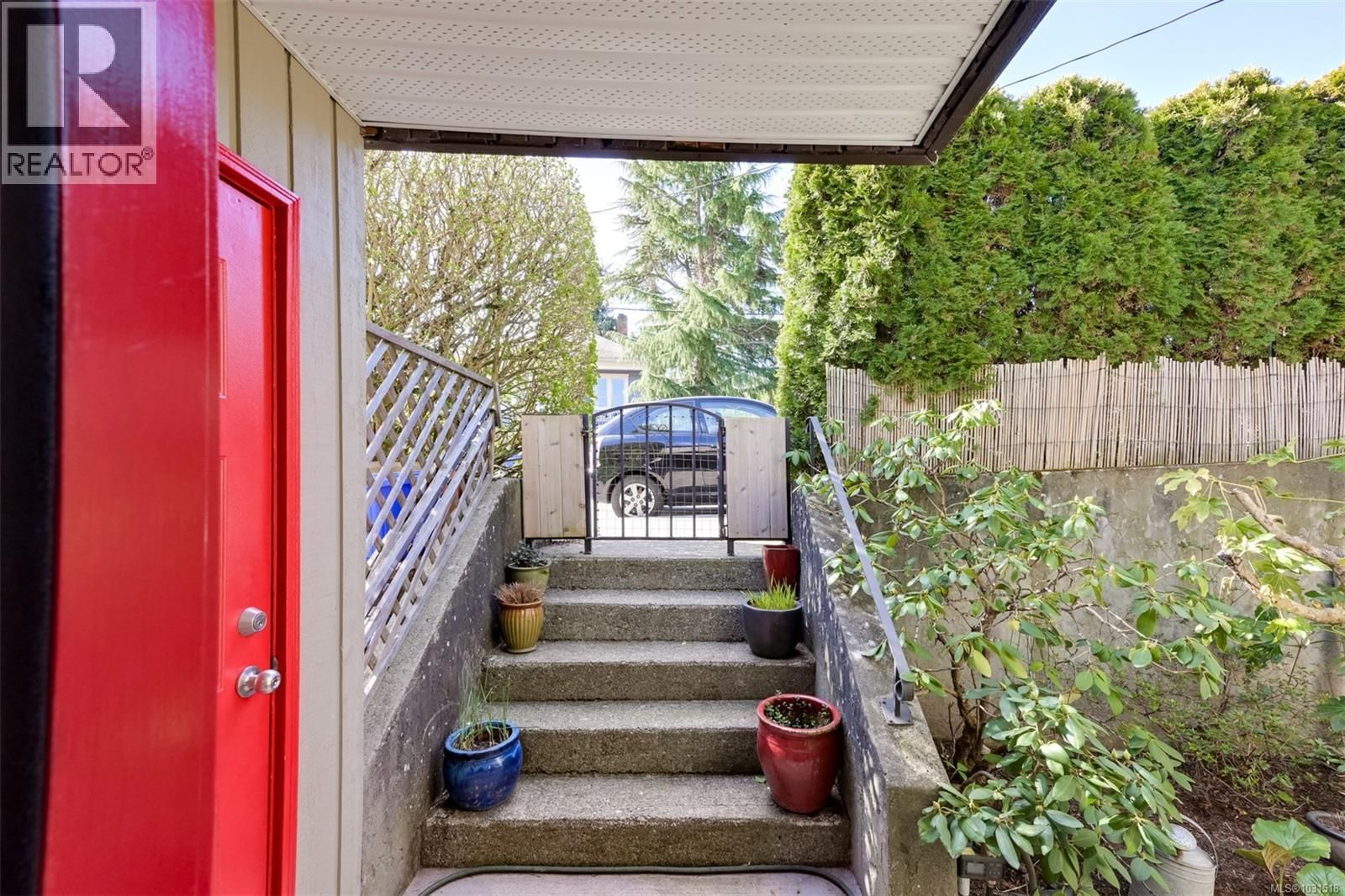 1294 DENMAN STREET Image 55